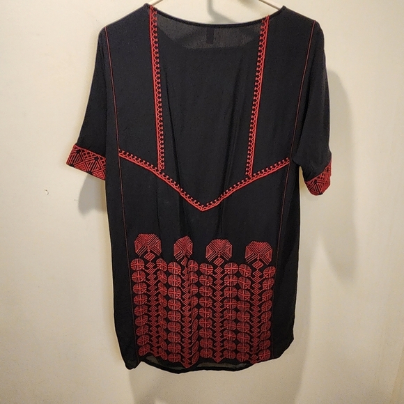 TINY by Anthropologie Black and Red Embroidered 100% Silk mini dress size M - Picture 5 of 11